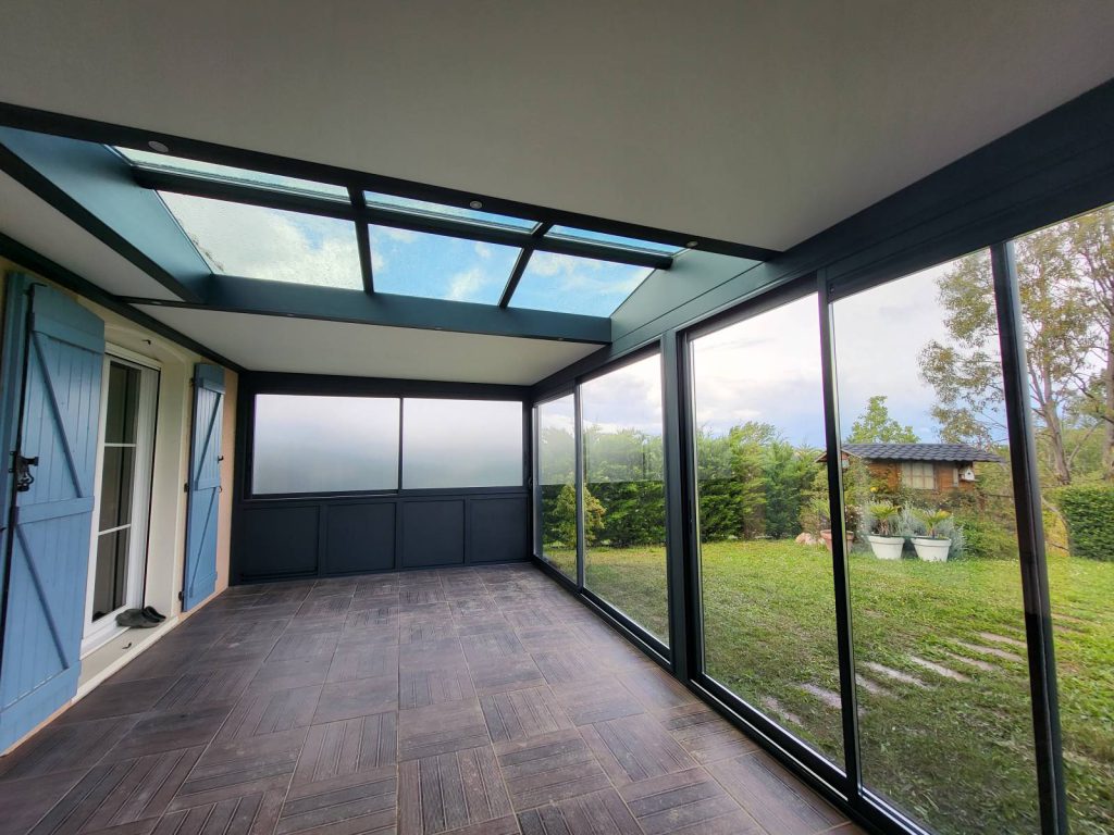 Vérandas en Aluminium Personnalisables à Colomiers : Haute Performance Énergétique, Finitions Premium et Conception Sur Mesure pour Votre Habitat