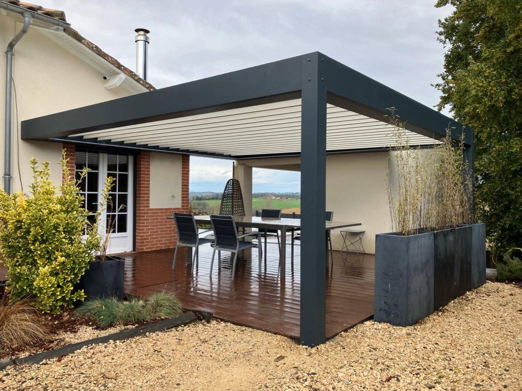 Installer et poser votre pergola bioclimatique dans le Gers (32) et en Haute Garonne (31)