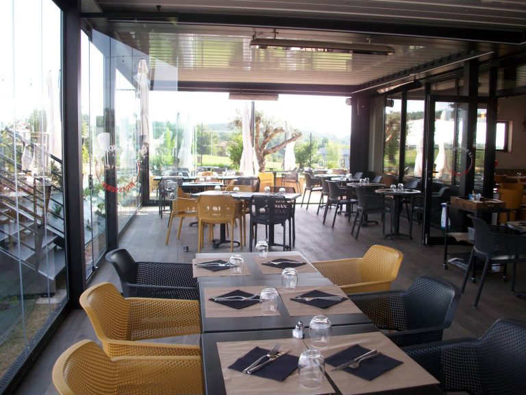 Pergola bioclimatique restaurant « Le Bistrophil » à Pujaudran dans le Gers