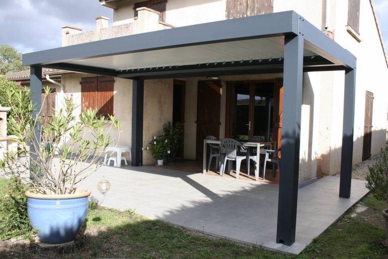 Pergola bioclimatique à lames orientables à Plaisance du Touch (31)