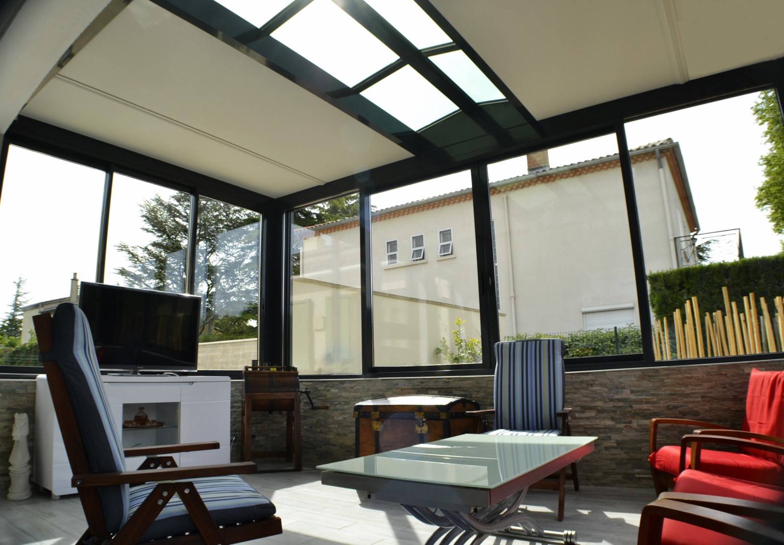 Realisation14ZenithSalon11600x1200jpg_603914ef094d0