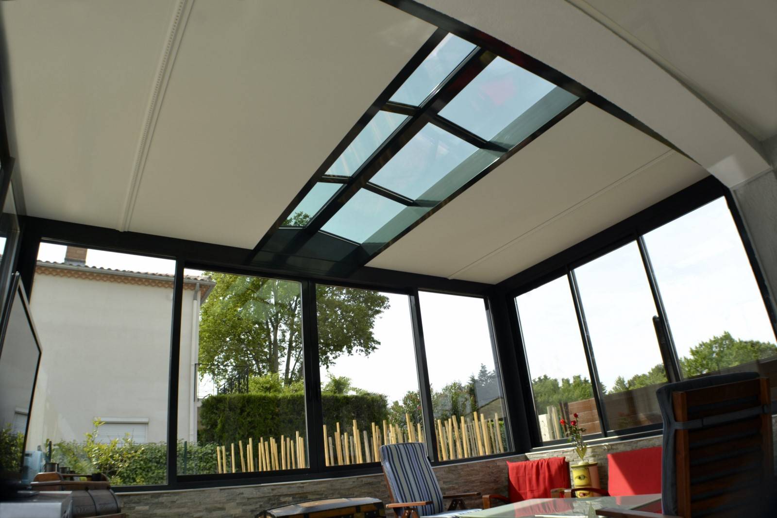 Realisation14ZenithSalon21600x1200jpg_603914ef67762