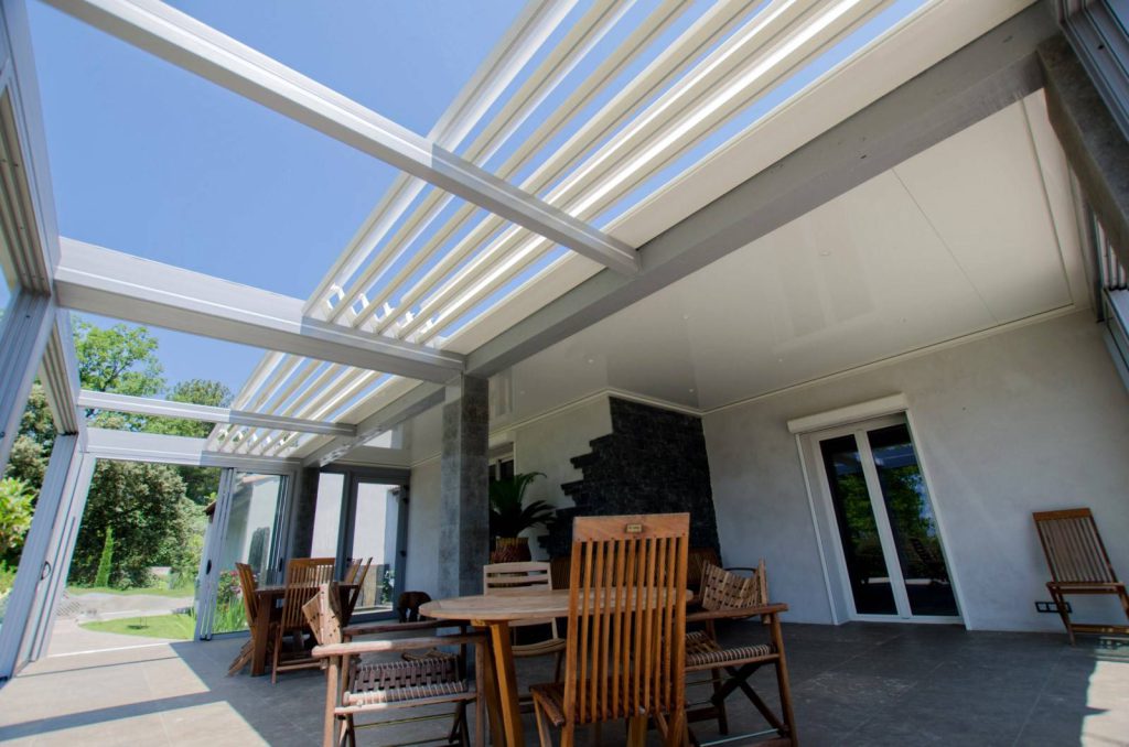 Pourquoi devoir choisir entre pergola et véranda quand on peut allier le meilleur des deux dans le Gers proche de Toulouse ?