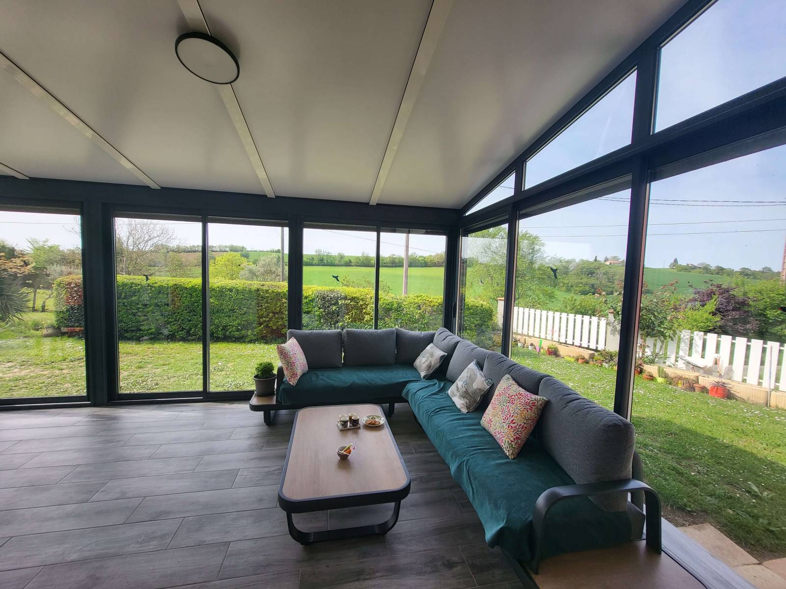 intrieurvrandaavecspotledjpg_6458b3f0f3ae0