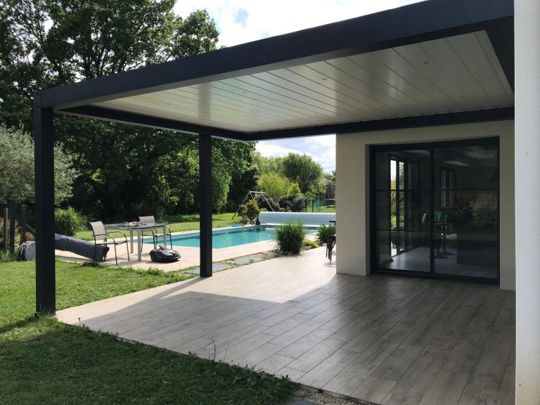 Pergola adossée en aluminium et bioclimatique – Gers (32) et Toulouse (31)