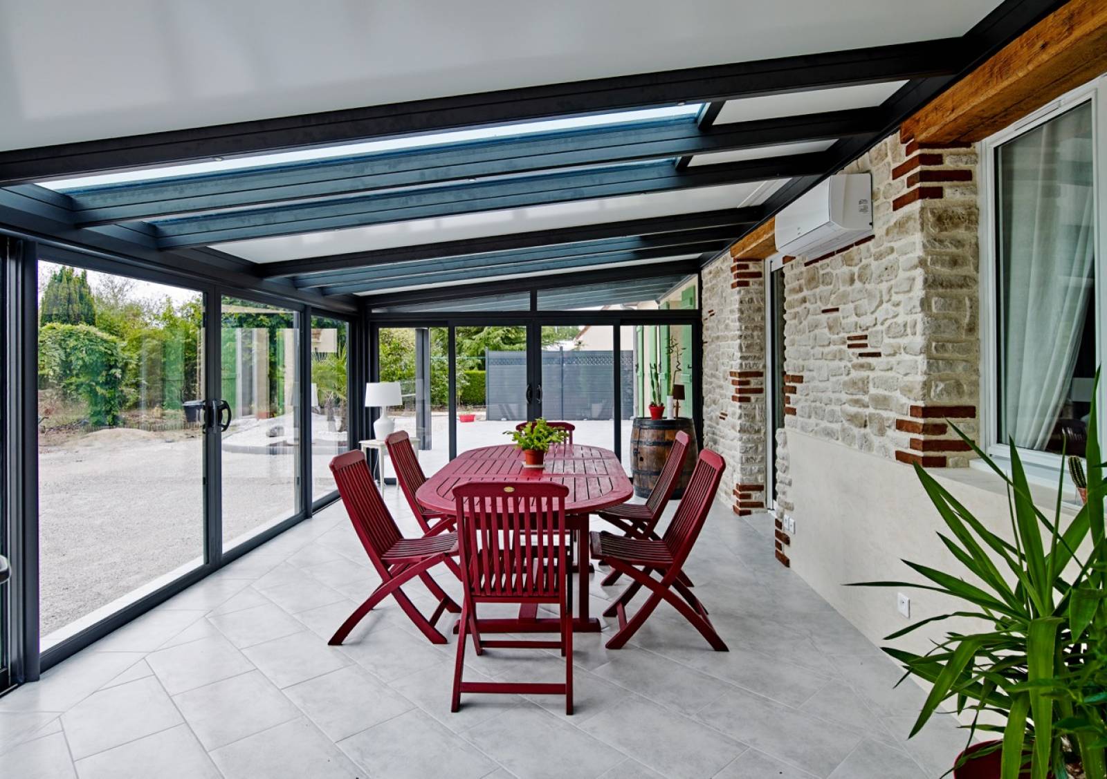Véranda avec préau sur la commune de Fenouillet