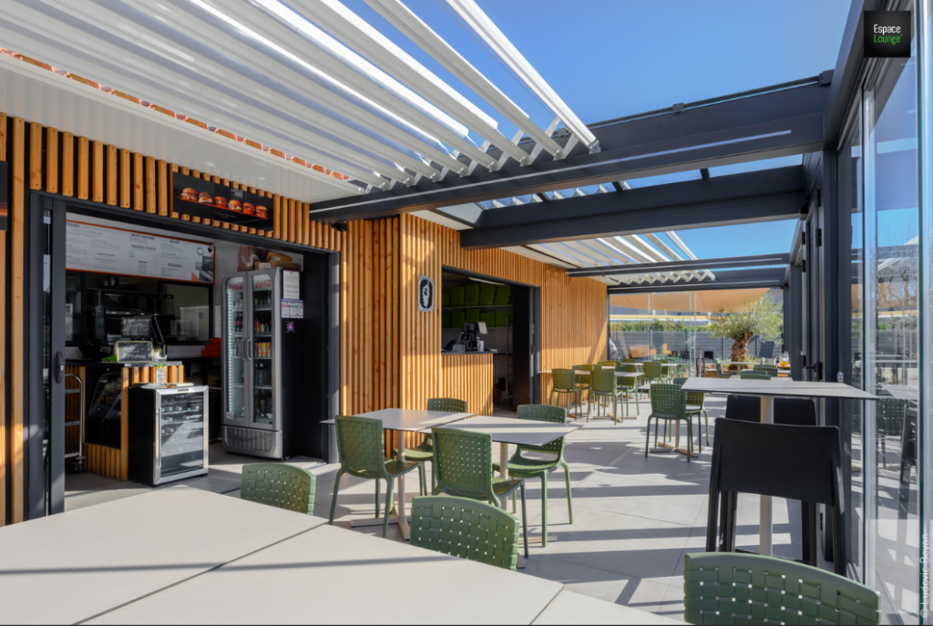 Agrandir son restaurant avec une véranda bioclimatique en Occitanie et Nouvelle Aquitaine