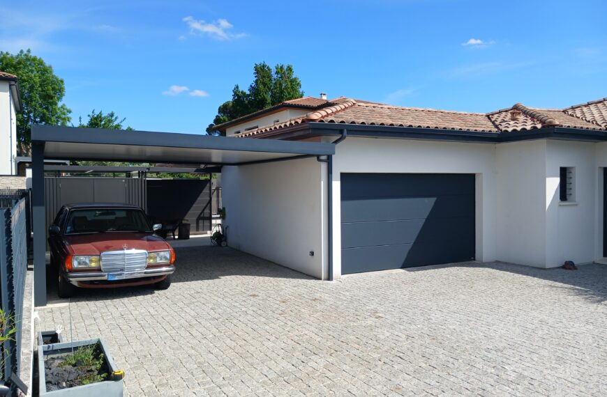 Carport adossé fixé au mur du garage – Auch Toulouse Montauban