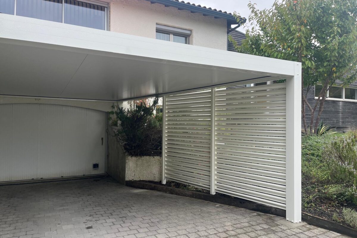 carport alu blanc avec brise vue