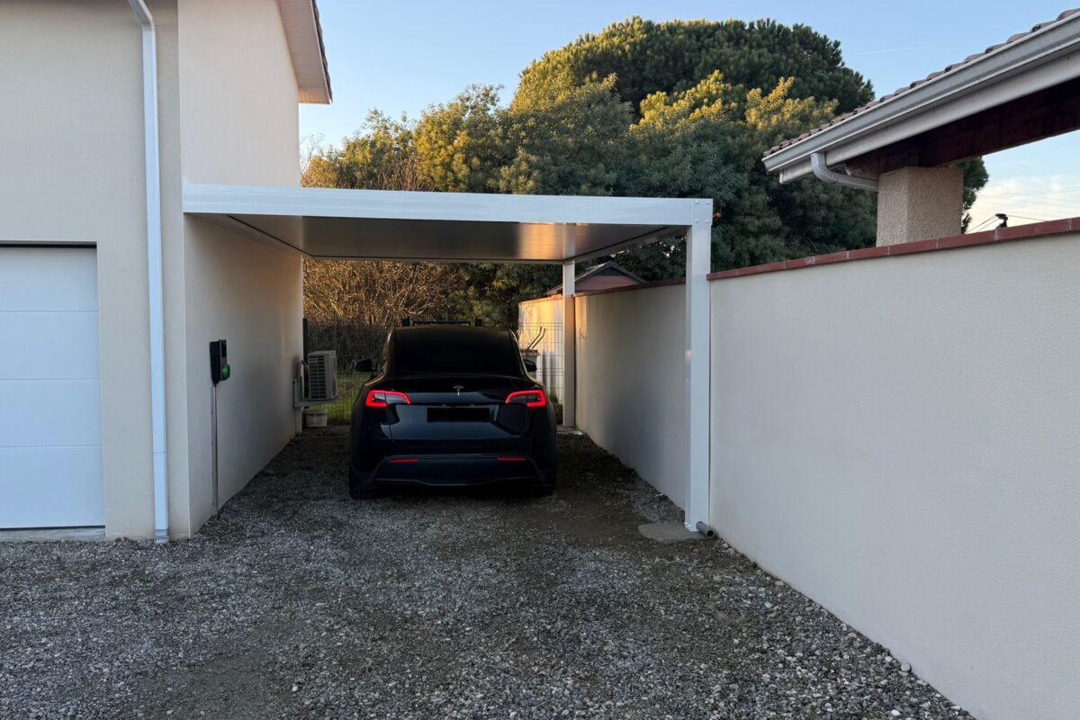 carport sur mesure en blanc