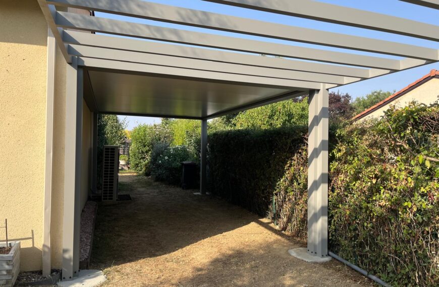 Tonnelle pergola végétale et carport gris clair Gers Toulouse Colomiers Blagnac