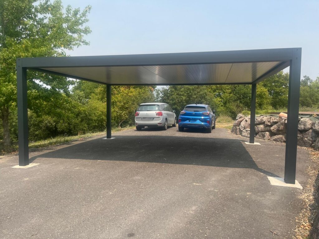 Abri de voitures XXL avec 4 poteaux pour 2 voitures - Colomiers 31