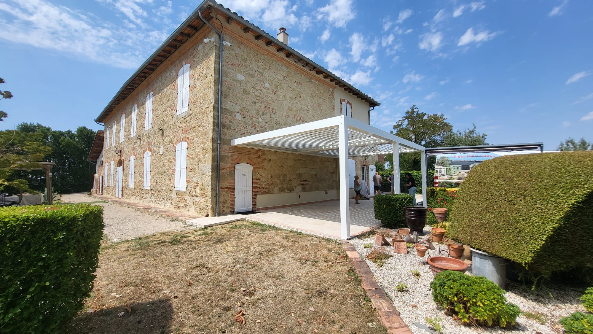 chantier réalisation pergola blanche gers toulouse