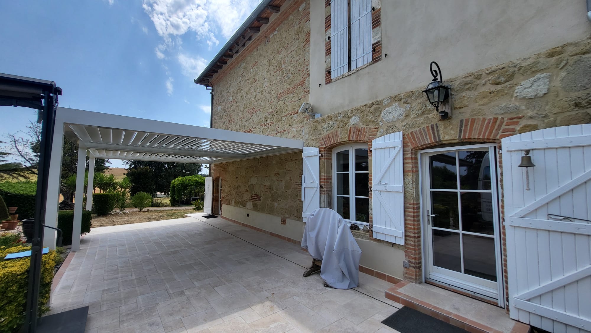 pergola bioclimatique sur mesure toulouse